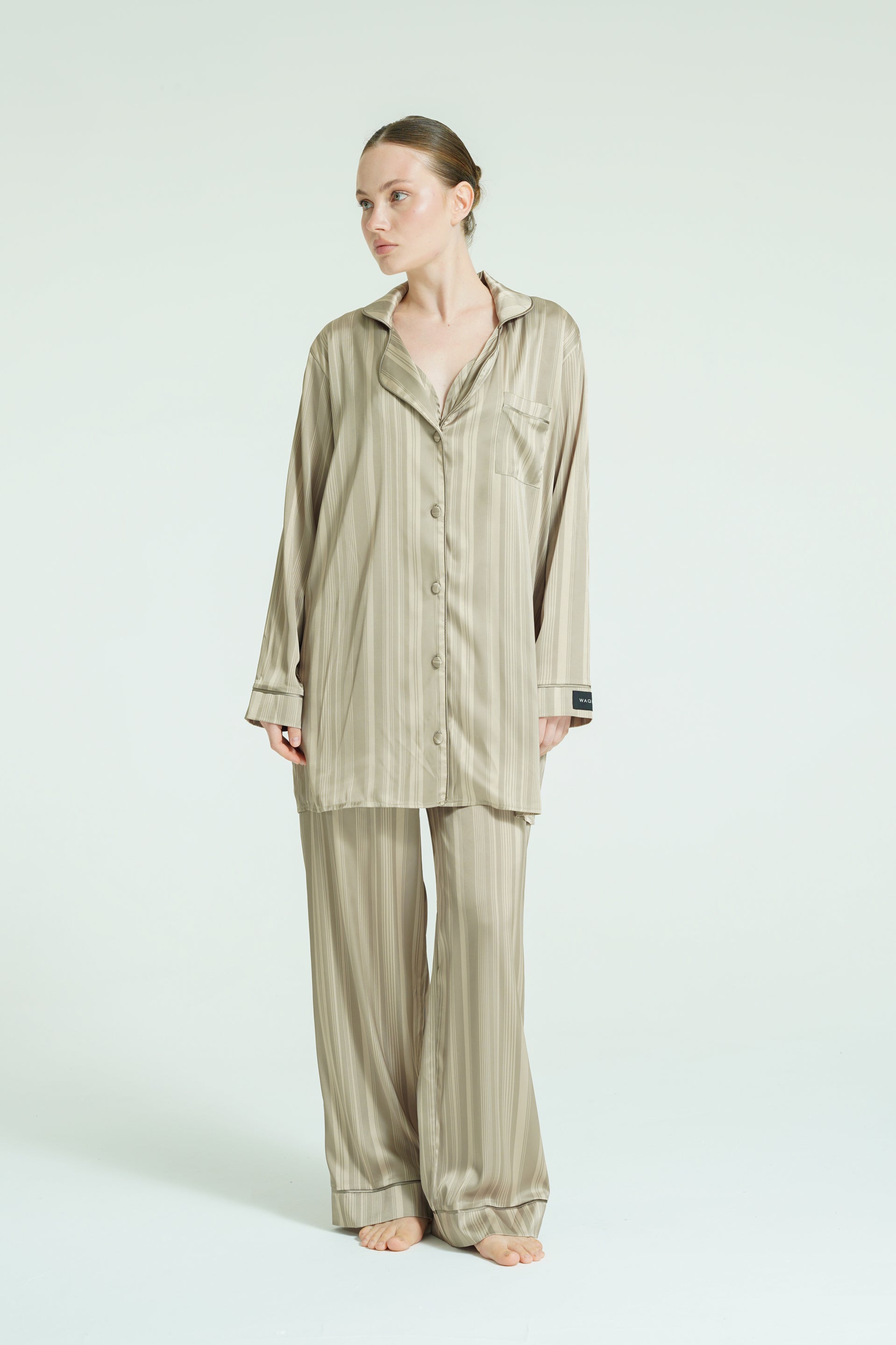 Veloura Sand – 4 Parça Saten Pijama Seti