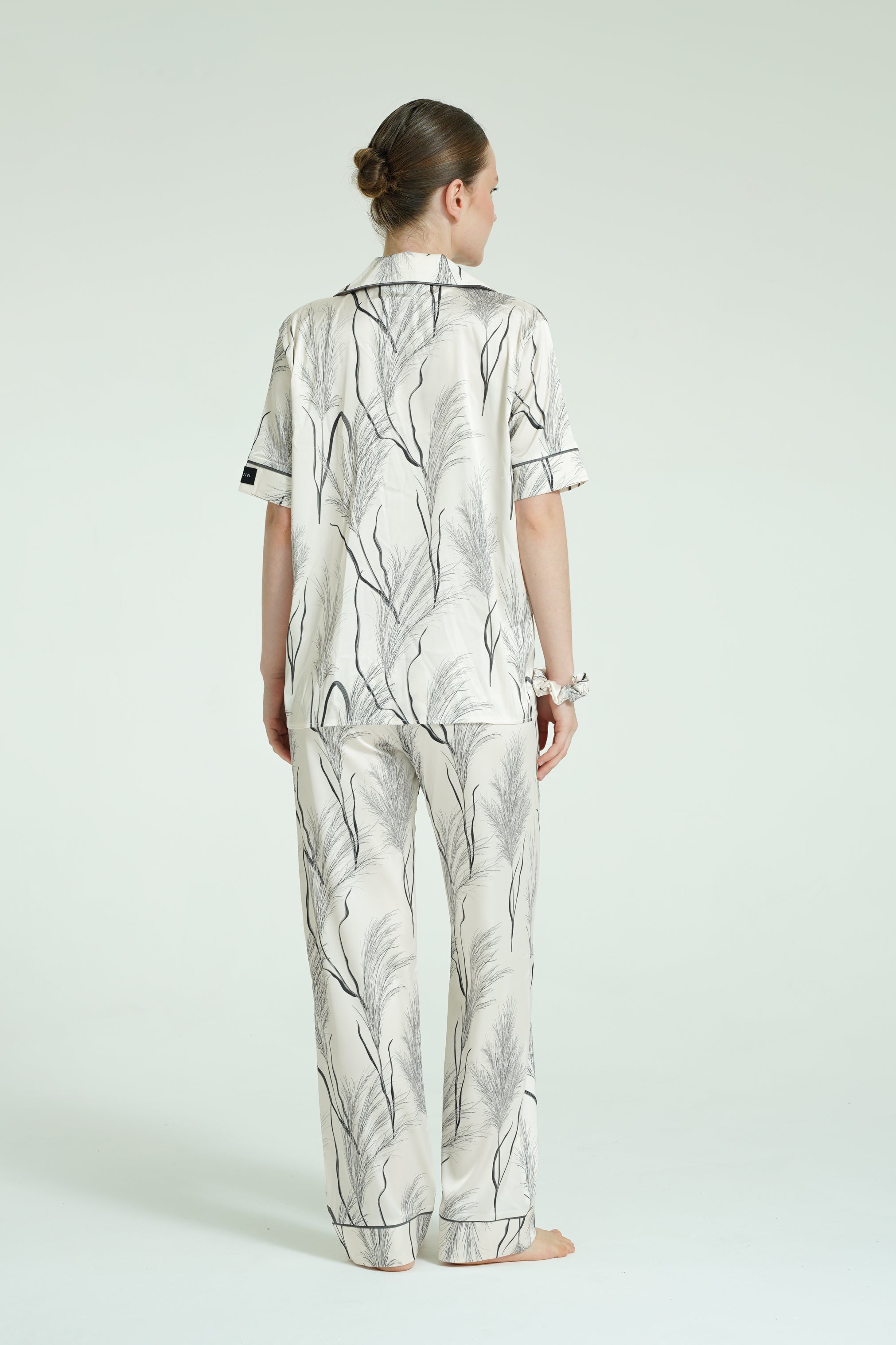Moonleaf Ivory – 3 Parça Saten Pijama Seti