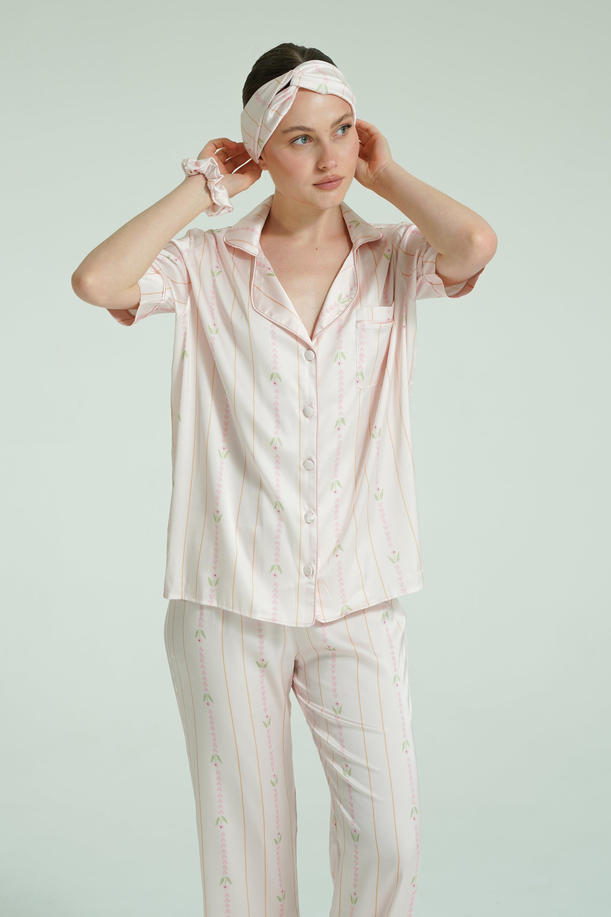 Blush Tulip – 3 Parça Saten Pijama Seti