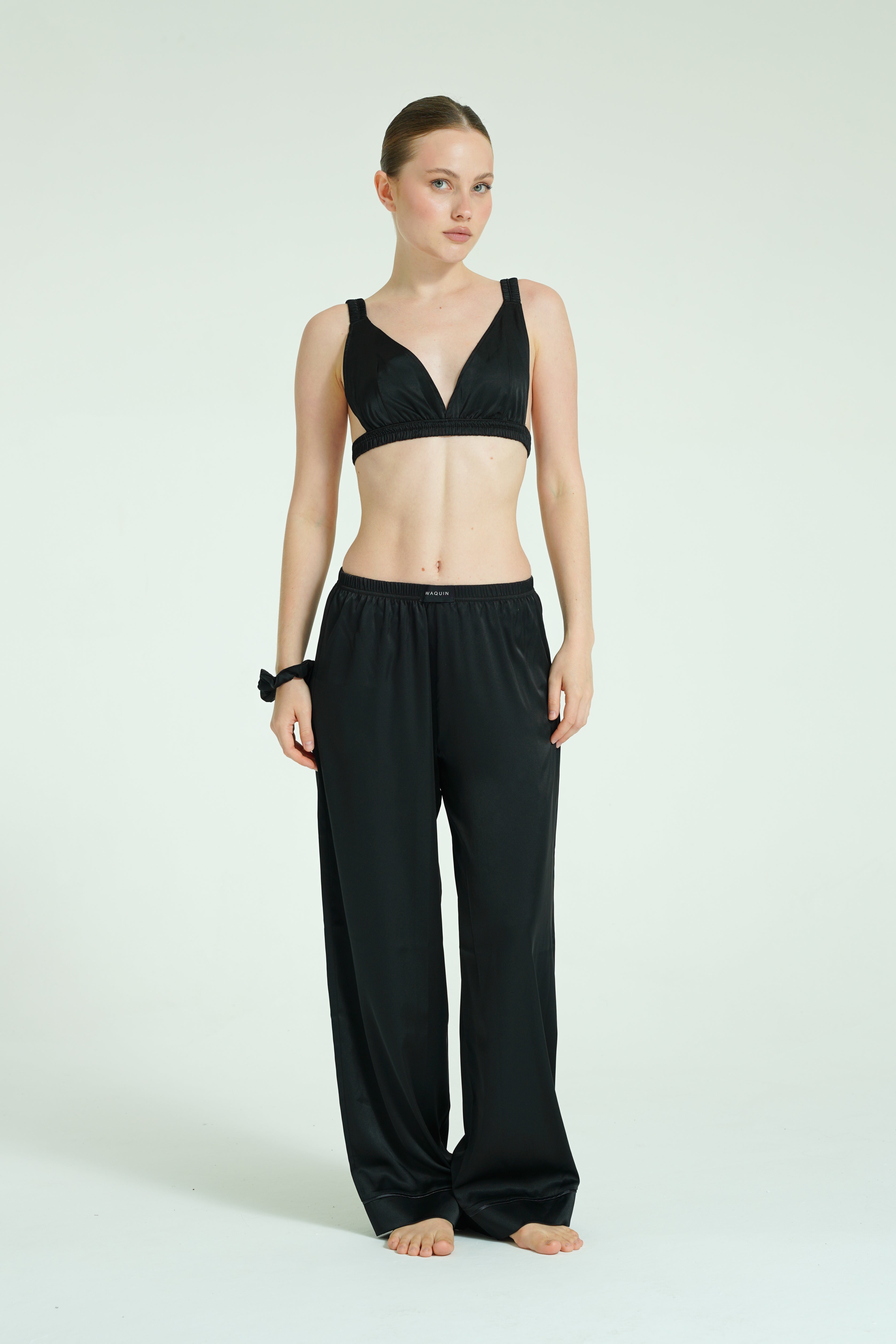 Noir Trio – 4 Parça Saten Pijama Seti