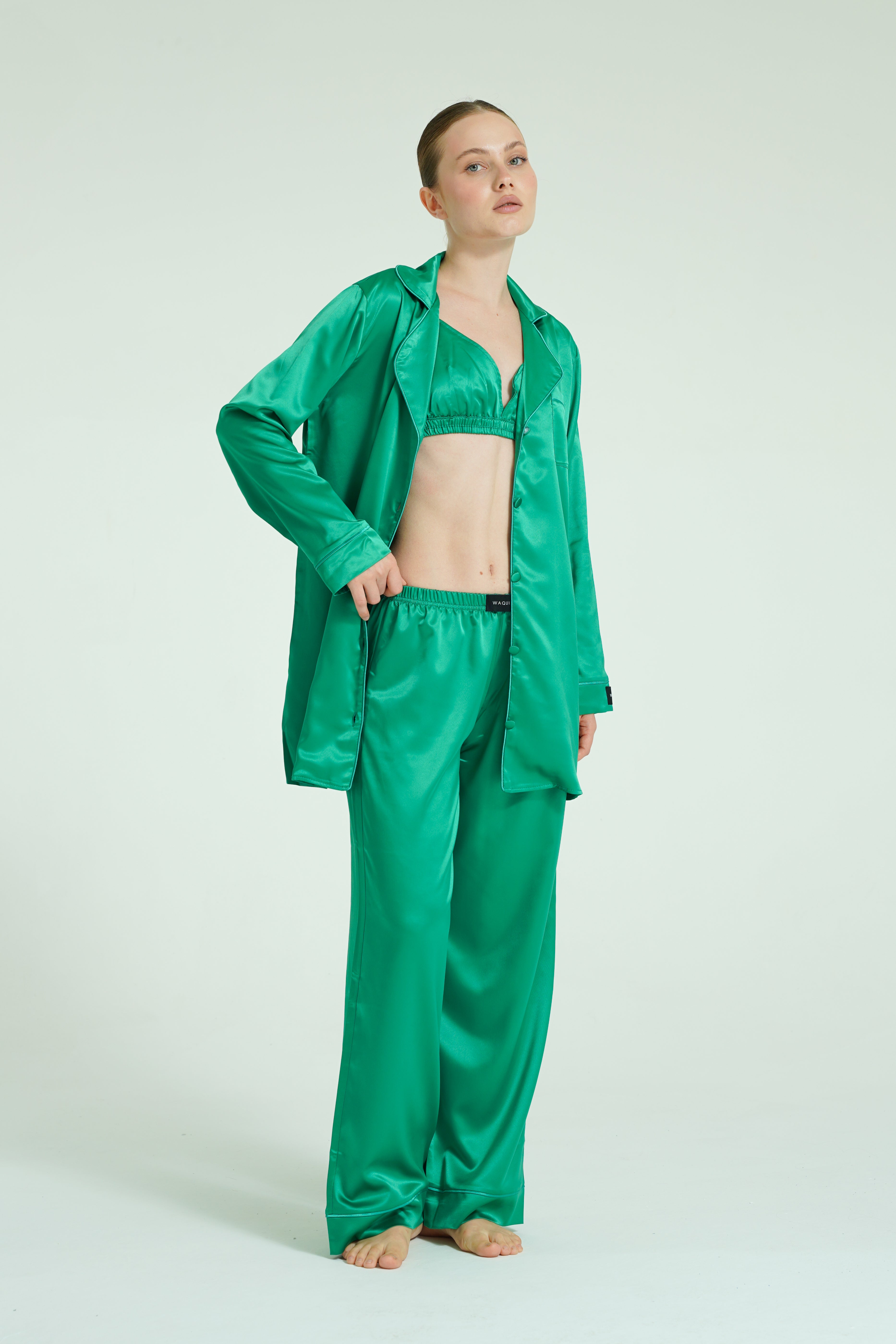 Emerald Aura – 4 Parça Saten Pijama Seti