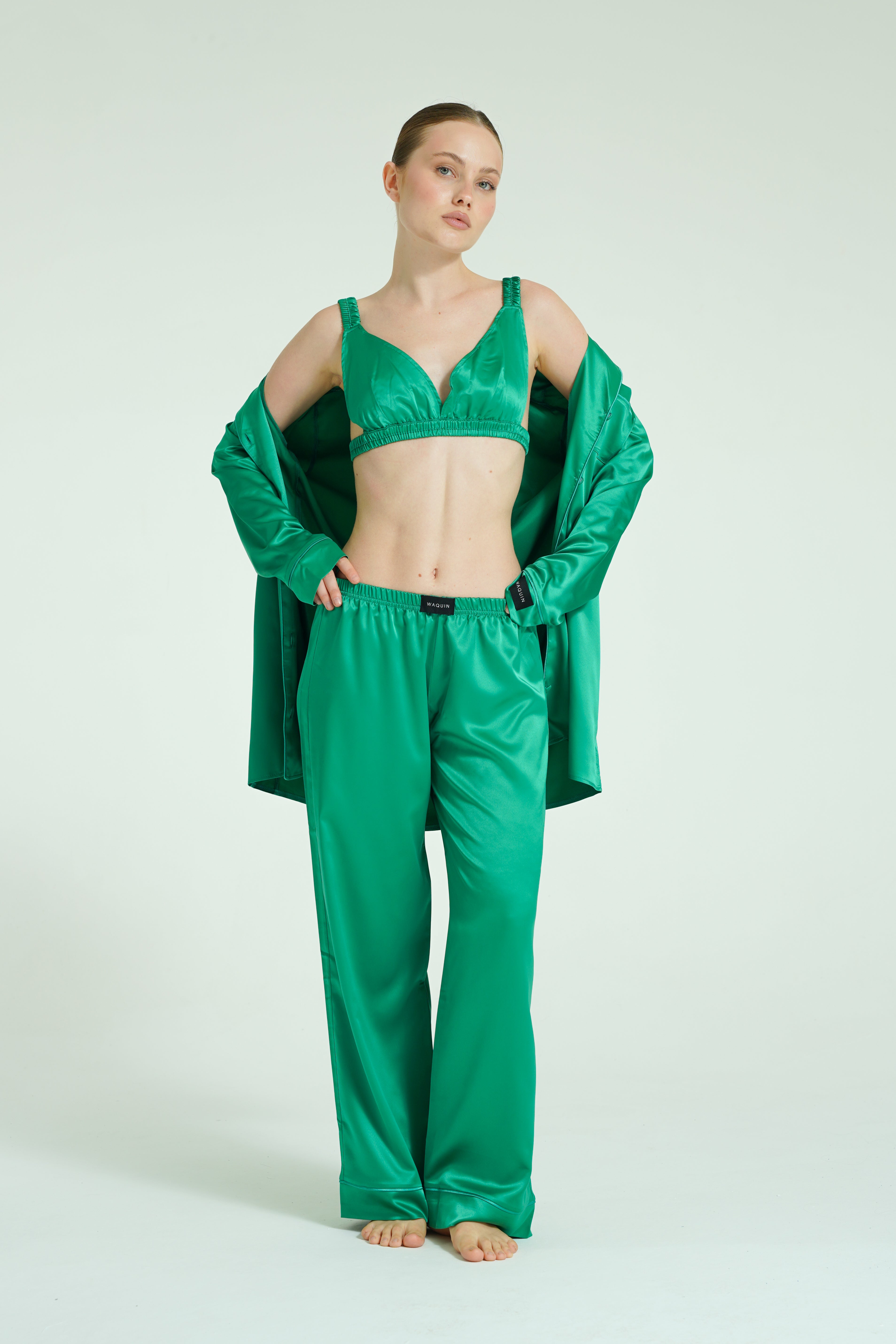 Emerald Aura – 4 Parça Saten Pijama Seti