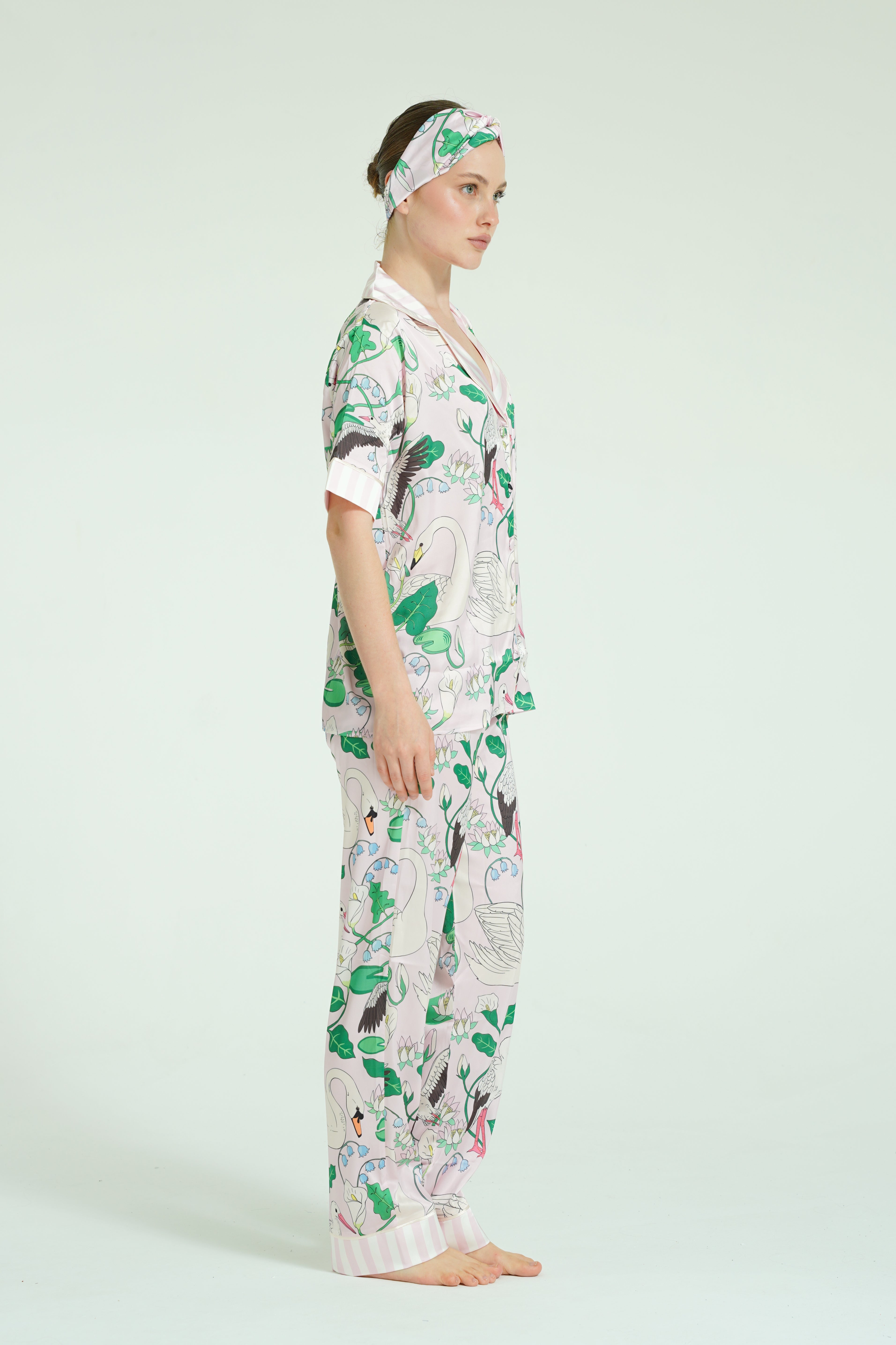 Lily Swan Reverie – 3 Parça Saten Pijama Takımı