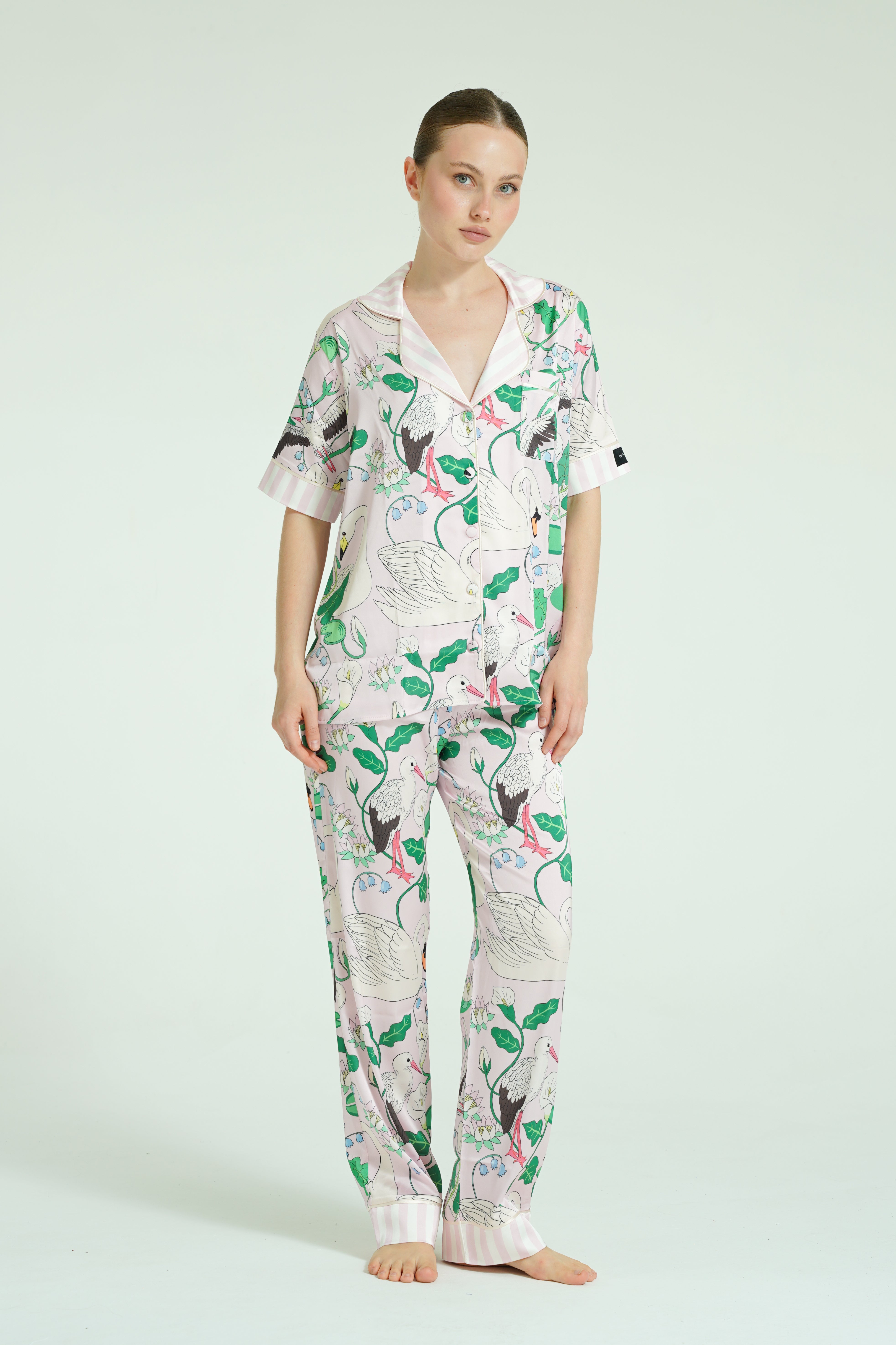 Lily Swan Reverie – 3 Parça Saten Pijama Takımı