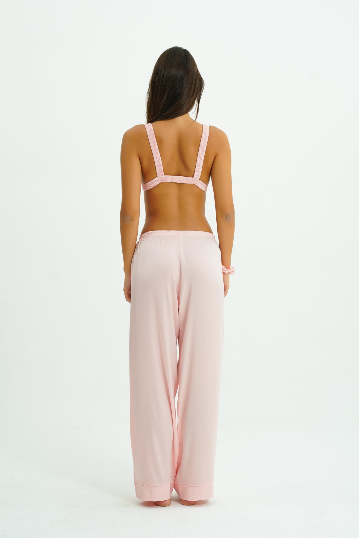 Blush Dream – 4 Parça Saten Pijama Seti