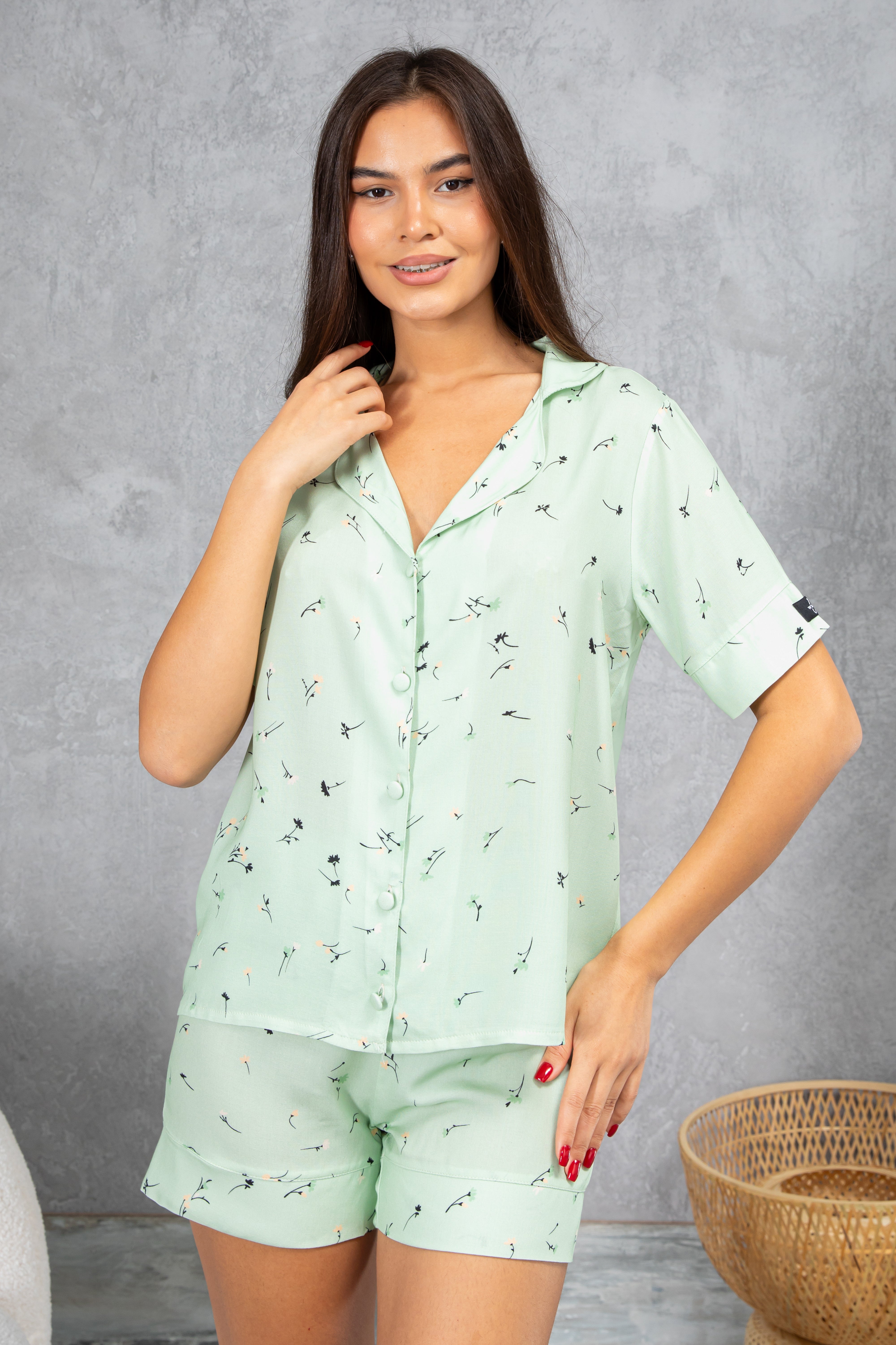 Mint Yeşili Çiçek Desenli Pamuklu Kısa Pijama Takımı