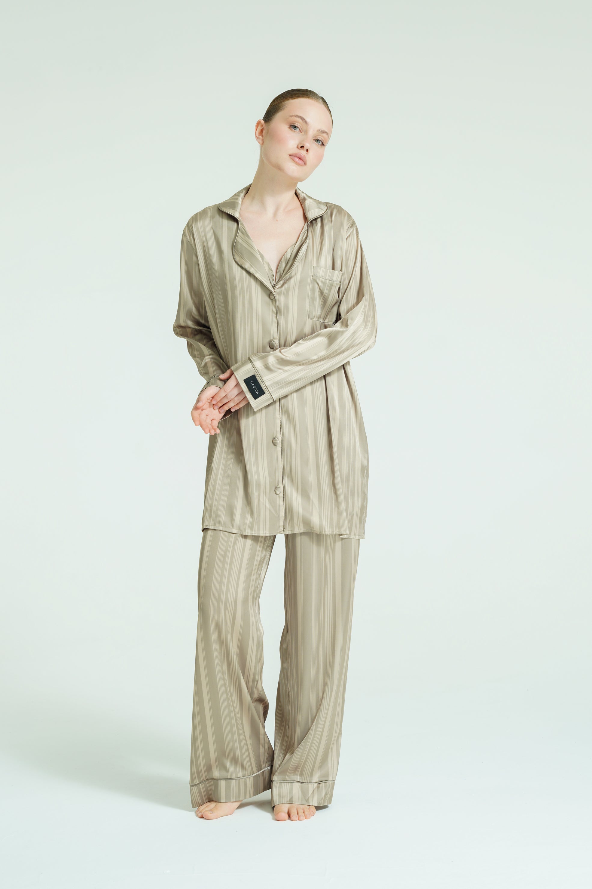 Veloura Sand – 4 Parça Saten Pijama Seti