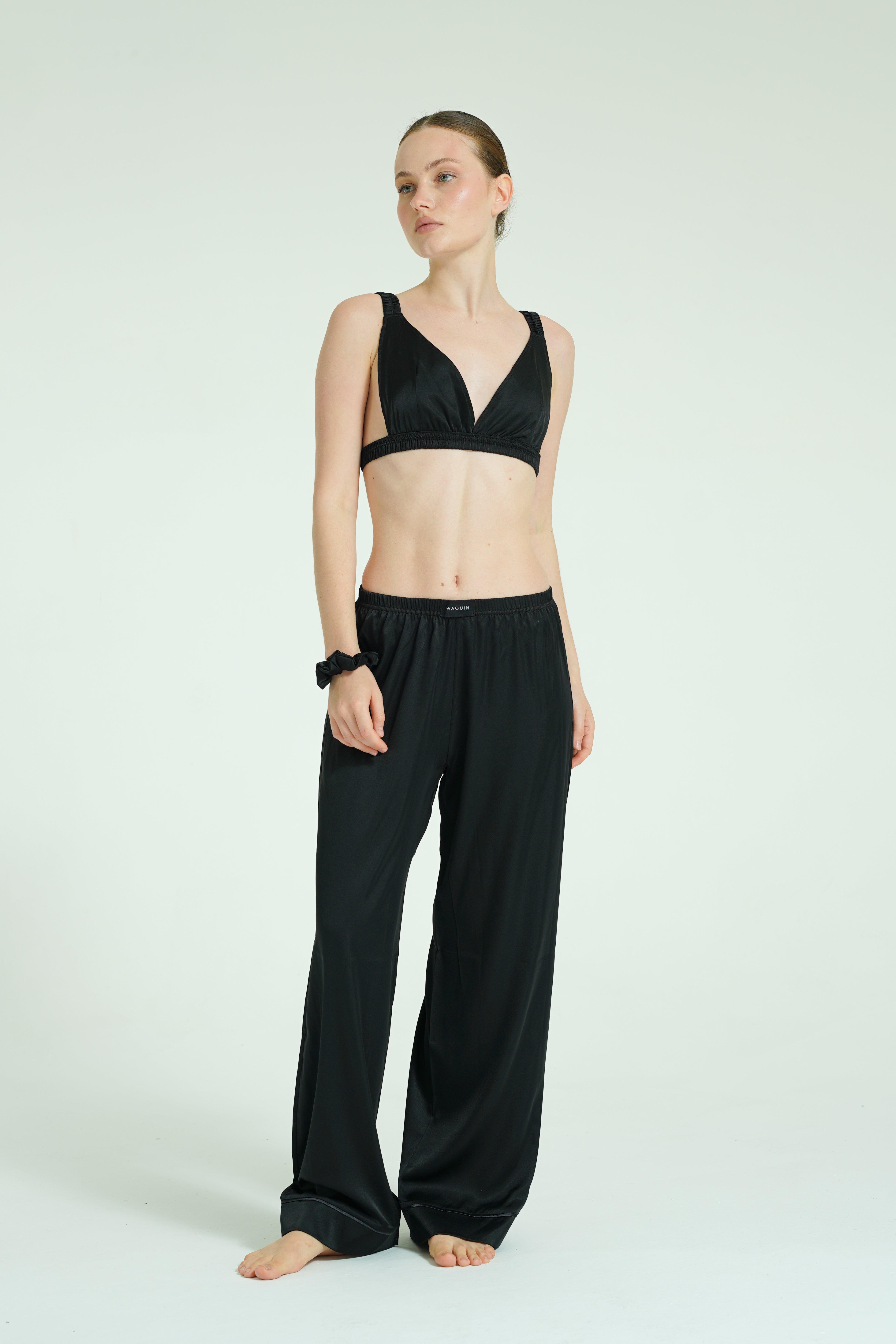 Noir Trio – 4 Parça Saten Pijama Seti