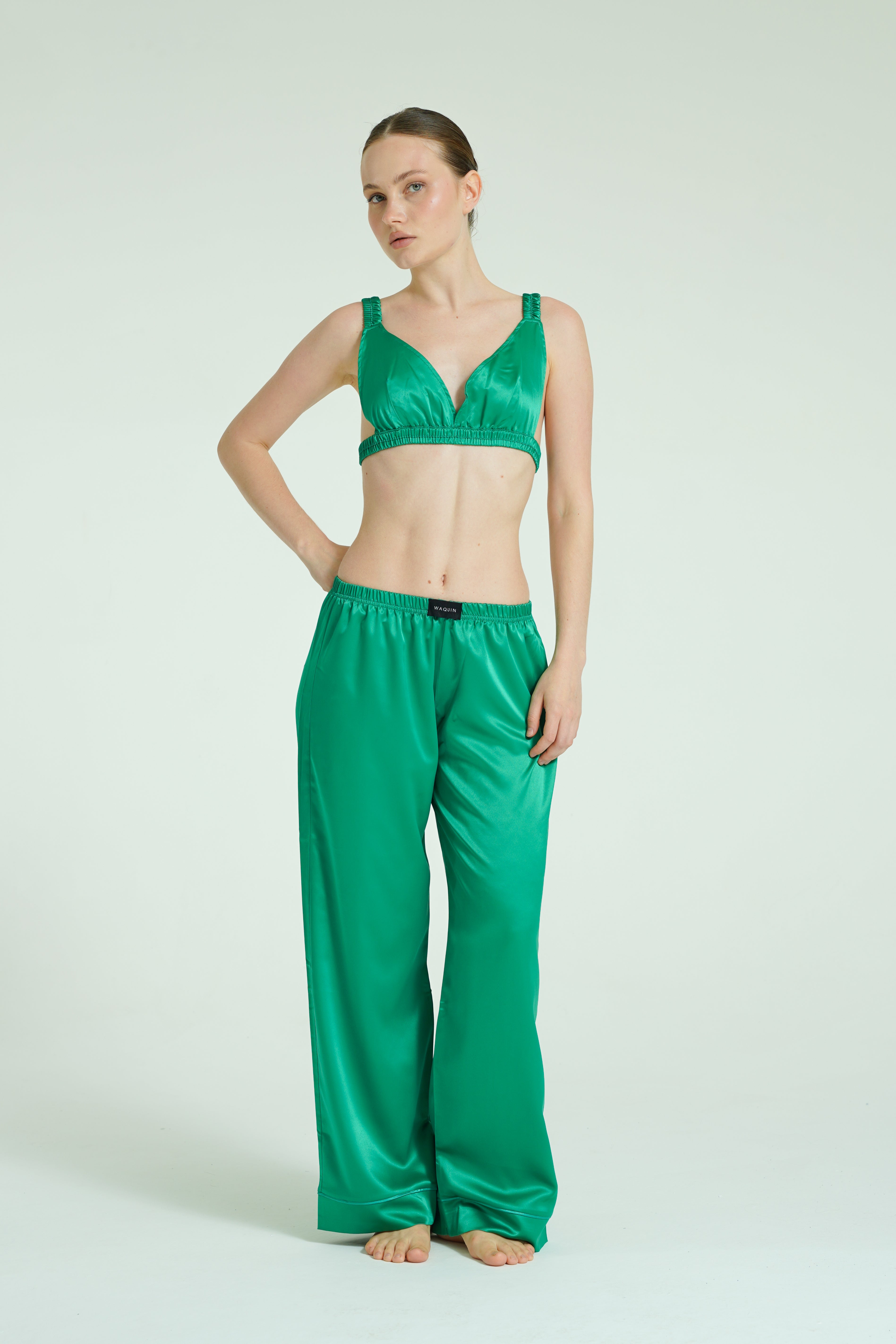 Emerald Aura – 4 Parça Saten Pijama Seti