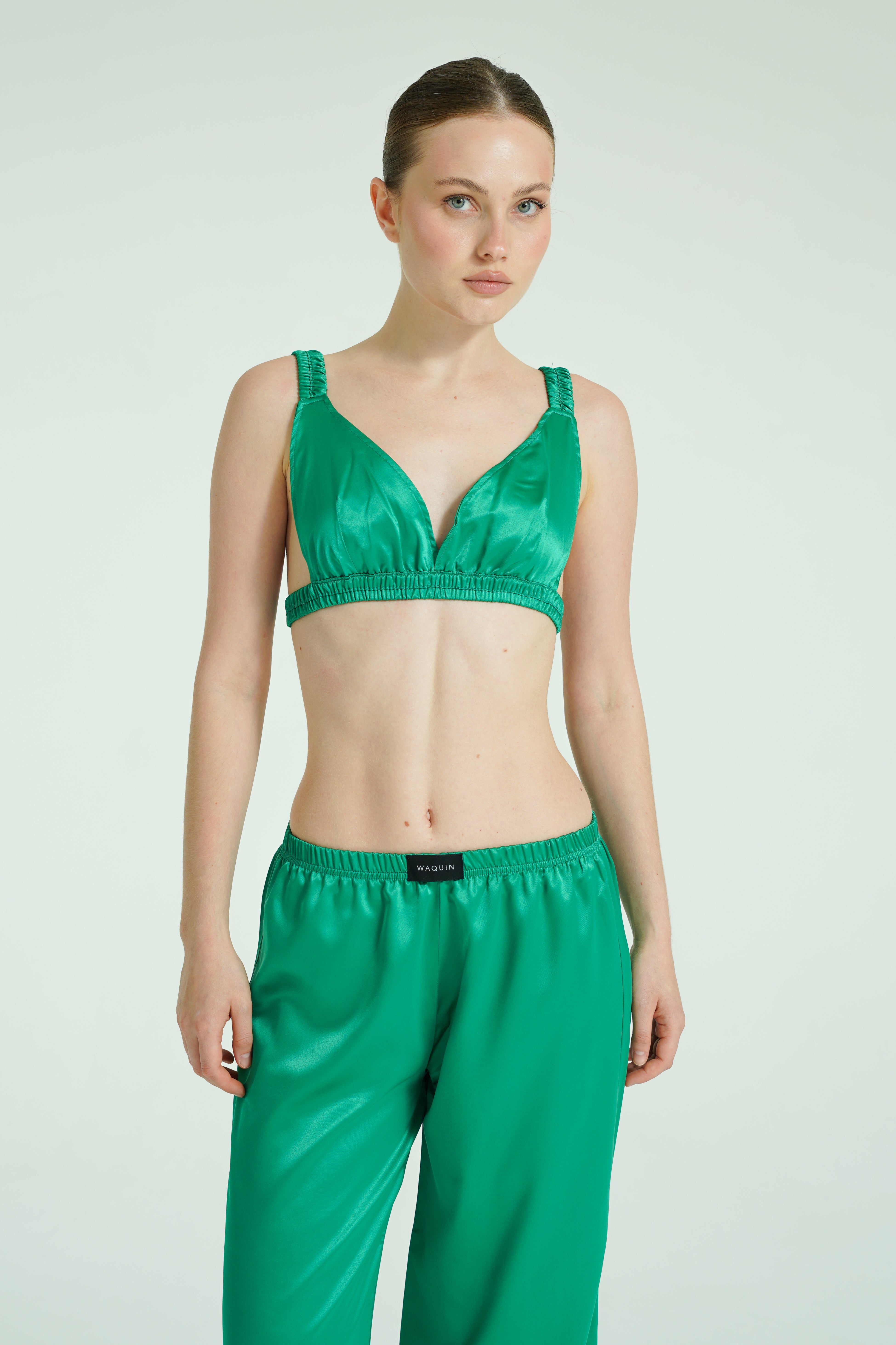 Emerald Aura – 4 Parça Saten Pijama Seti