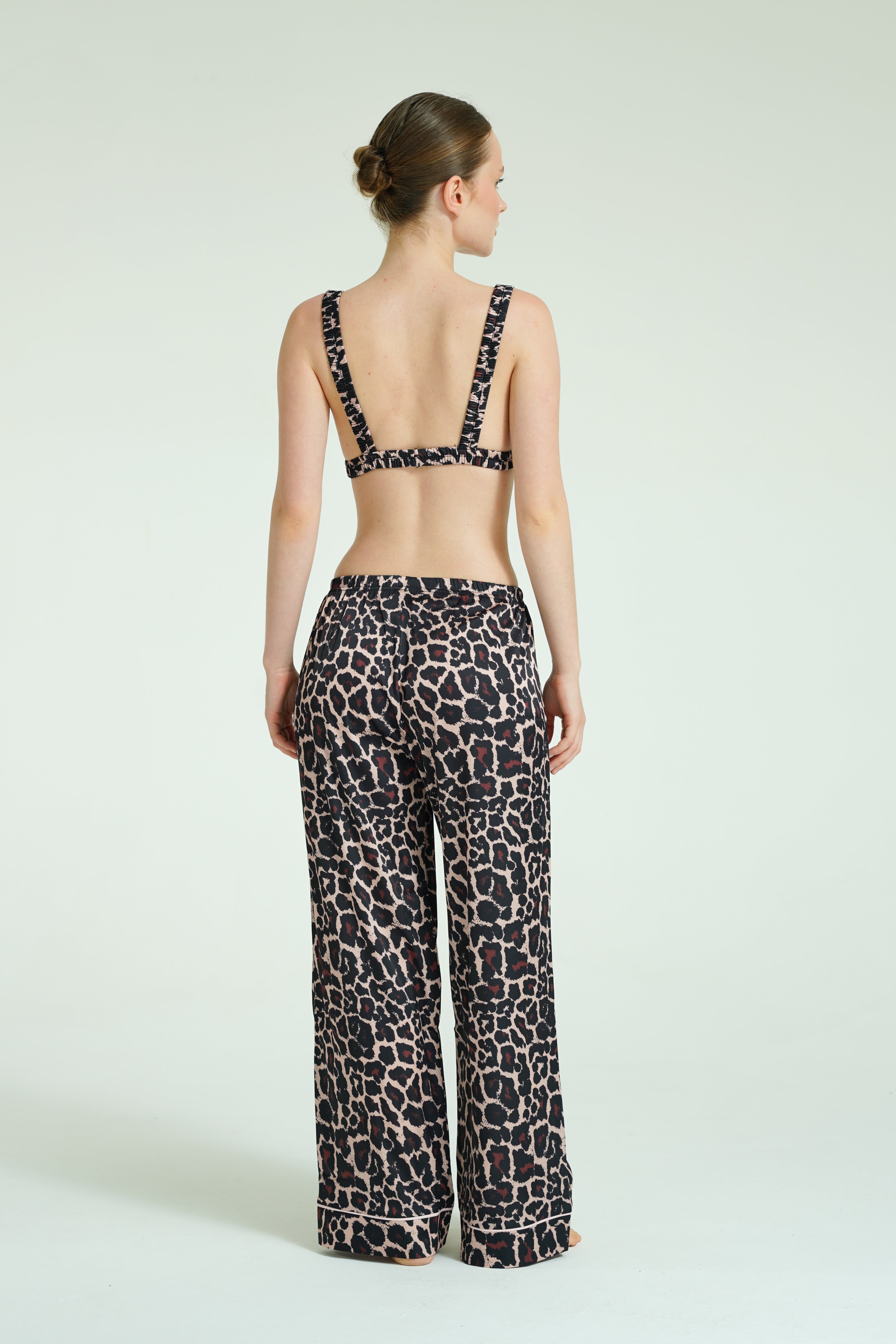 Savanna Trio – 4 Parça Saten Pijama Seti