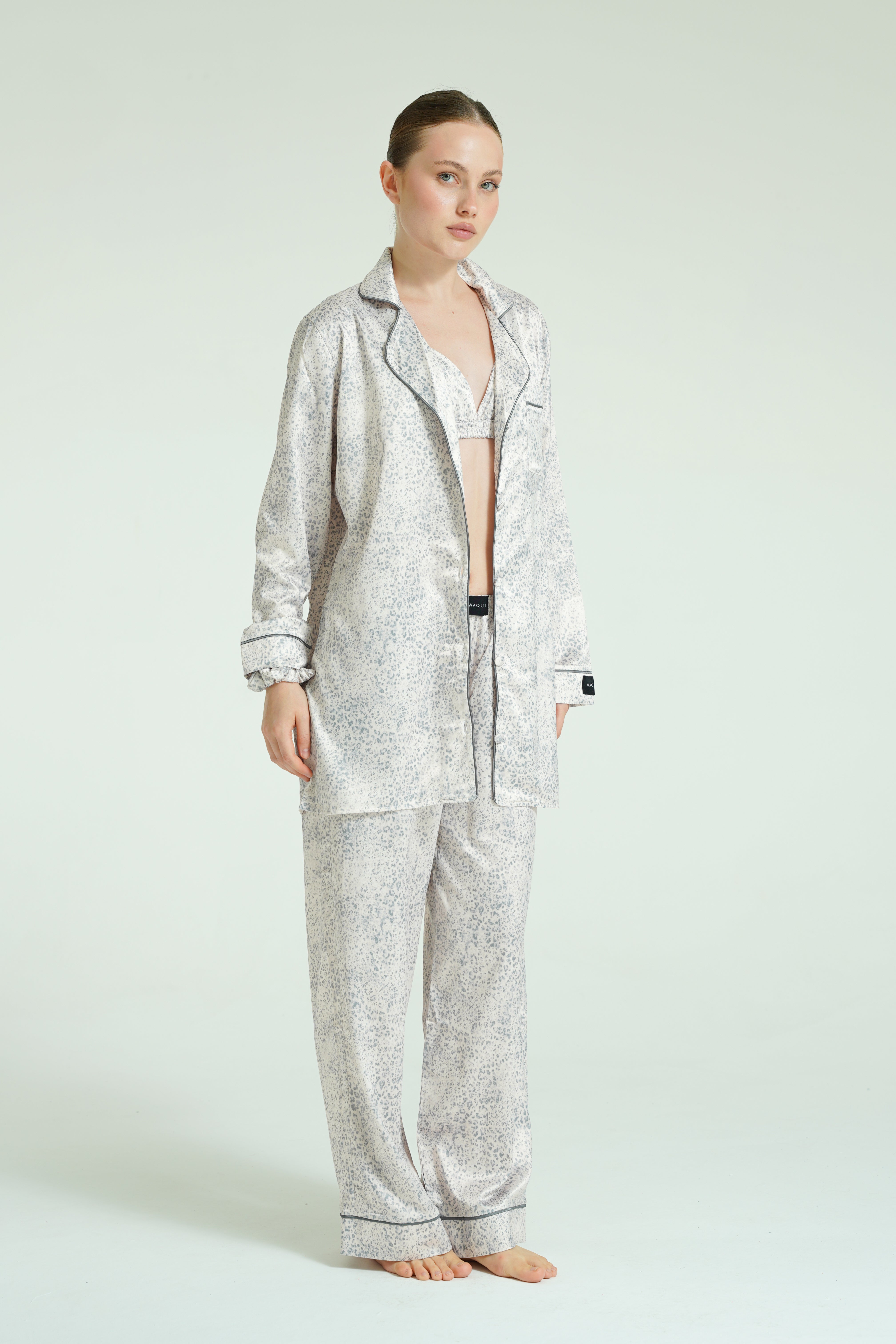 Ethereal Mist – 4 Parça Saten Pijama Seti