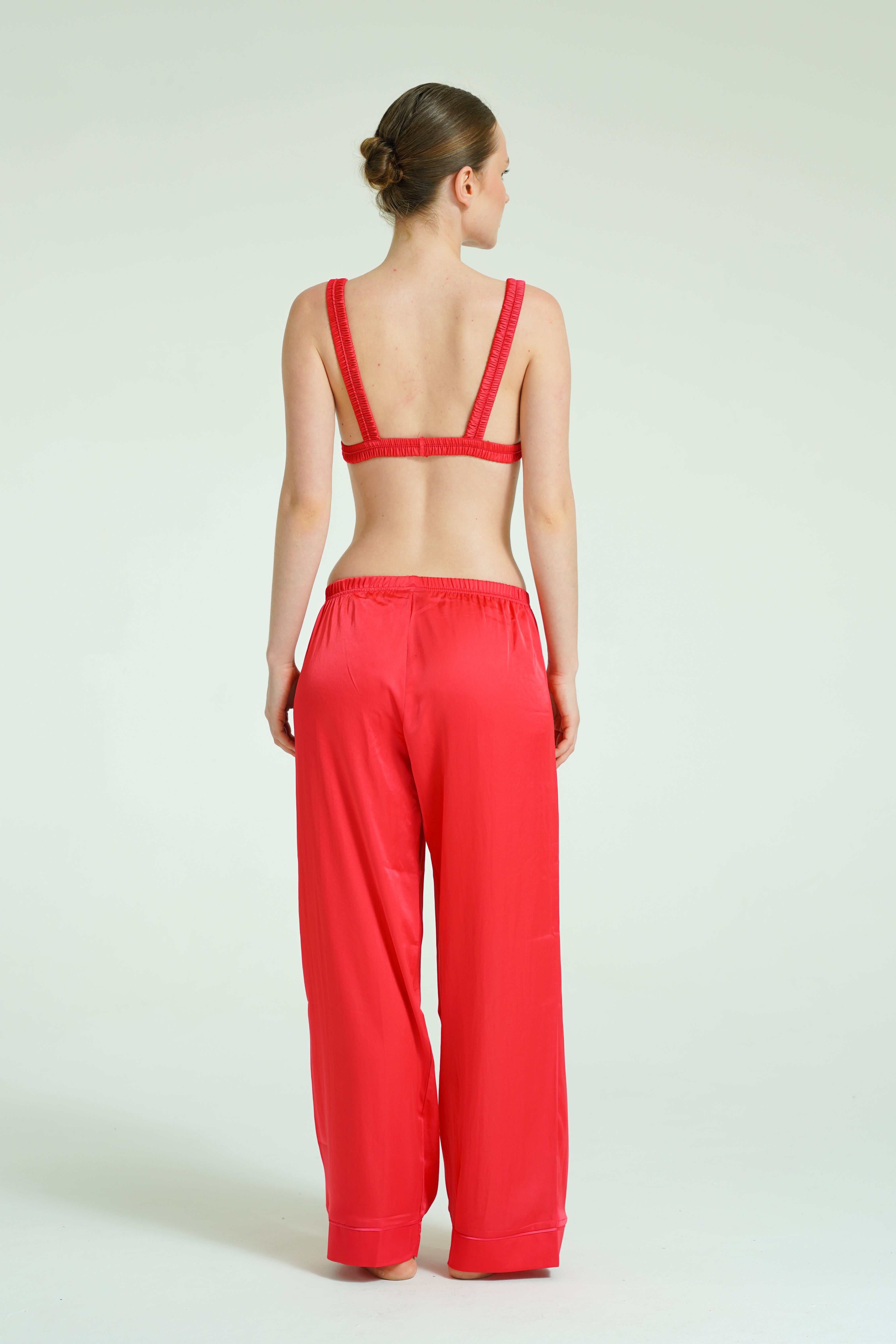 Ruby Trio – 4 Parça Saten Pijama Seti