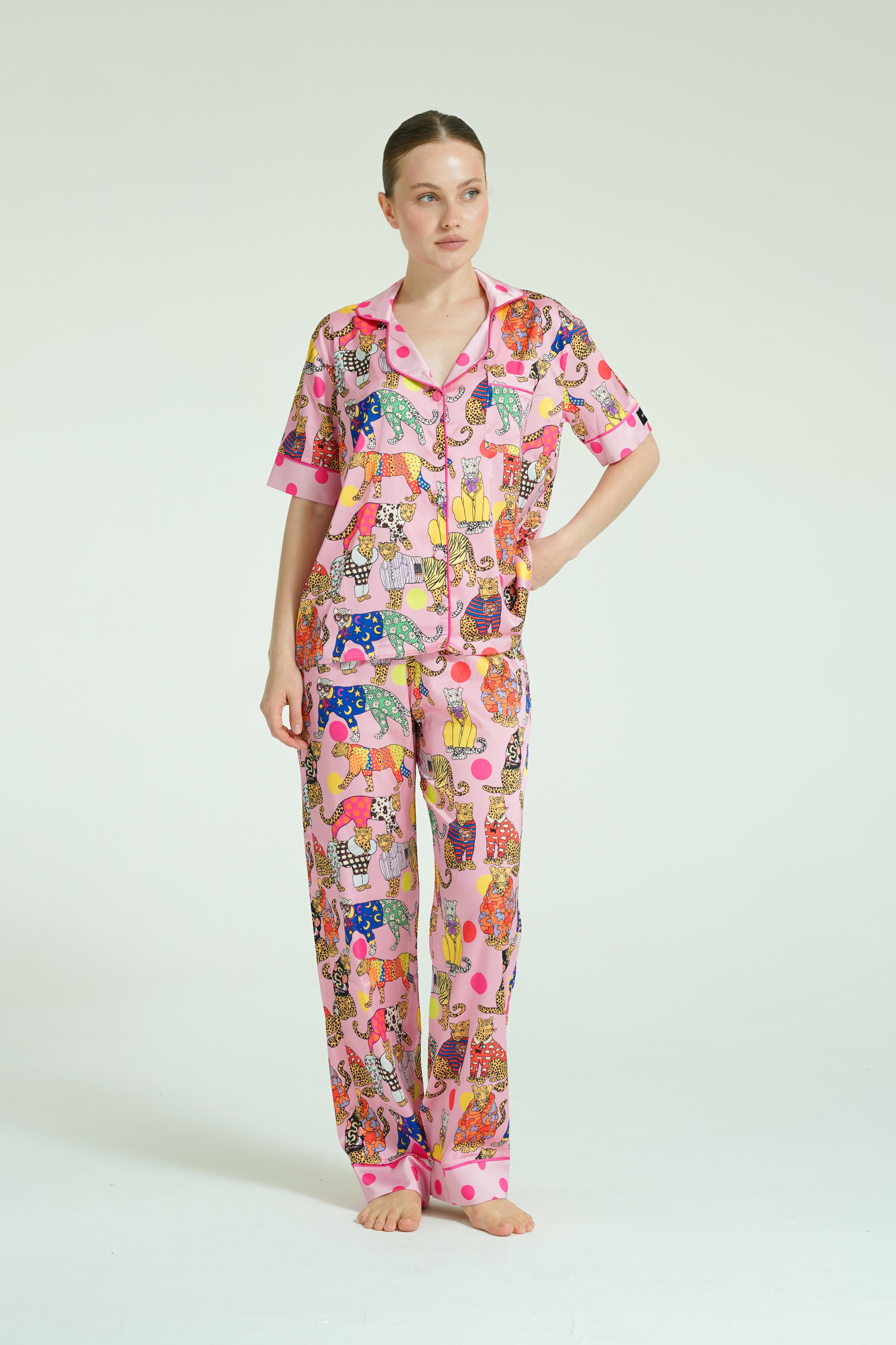Velvet Jungle Muse – 3 Parça Saten Pijama Takımı
