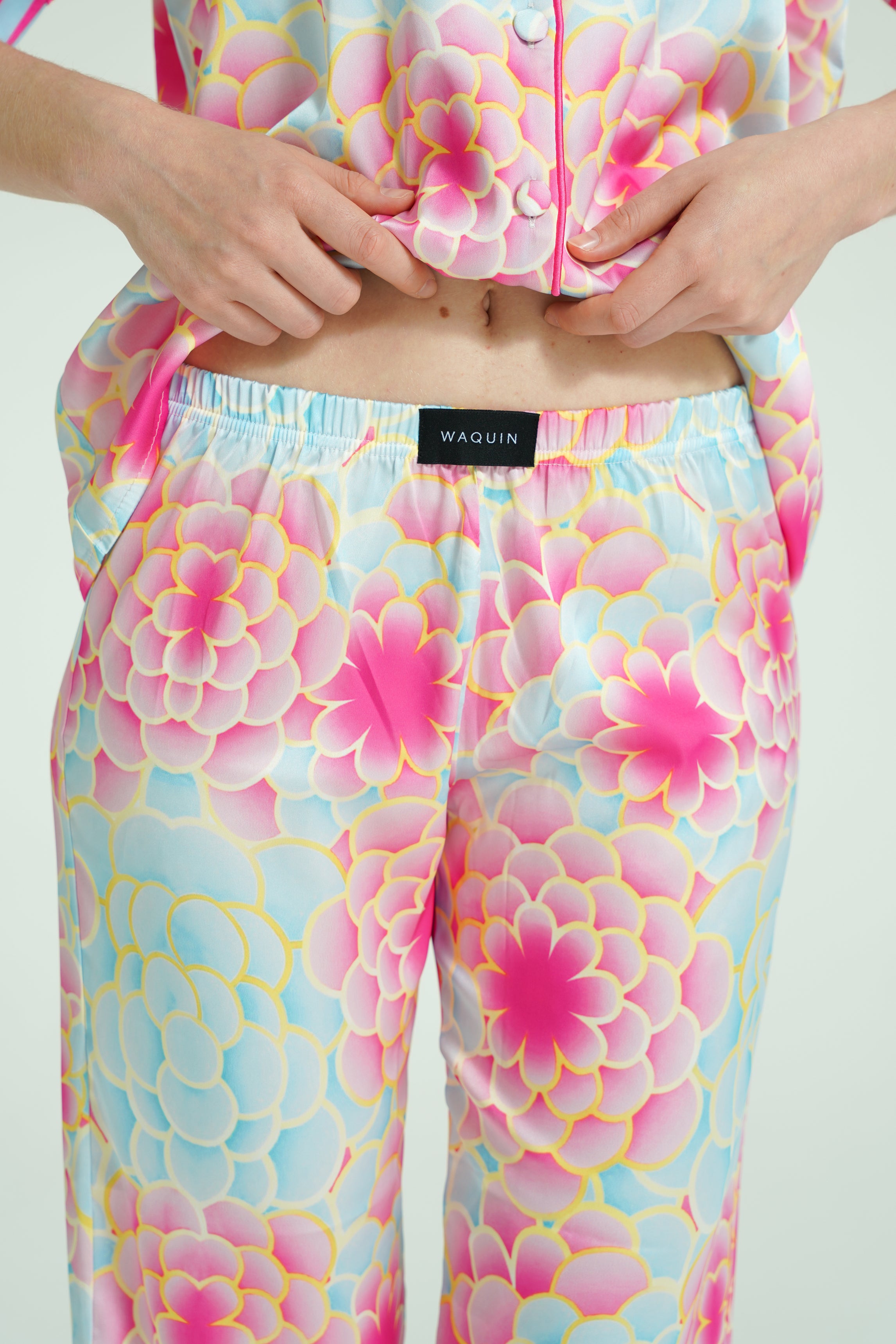 Blush Bloom Muse – 3 Parça Saten Pijama Takımı