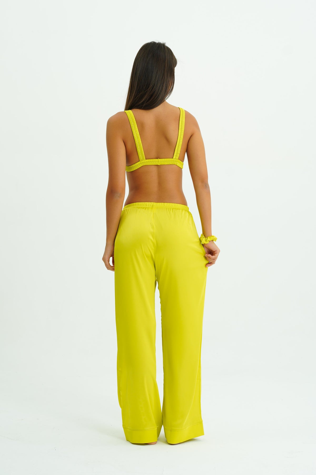 Citrus Glow Trio – 4 Parça Saten Pijama Seti