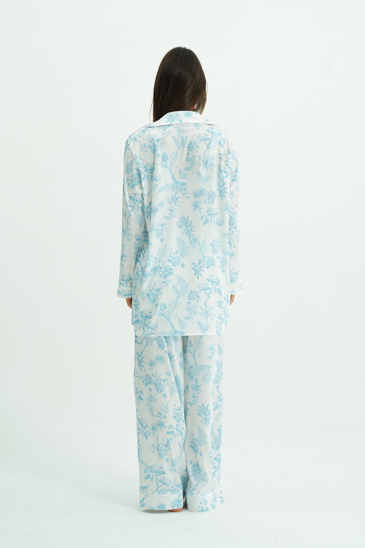 Azure Bloom Trio – 4 Parça Saten Pijama Seti