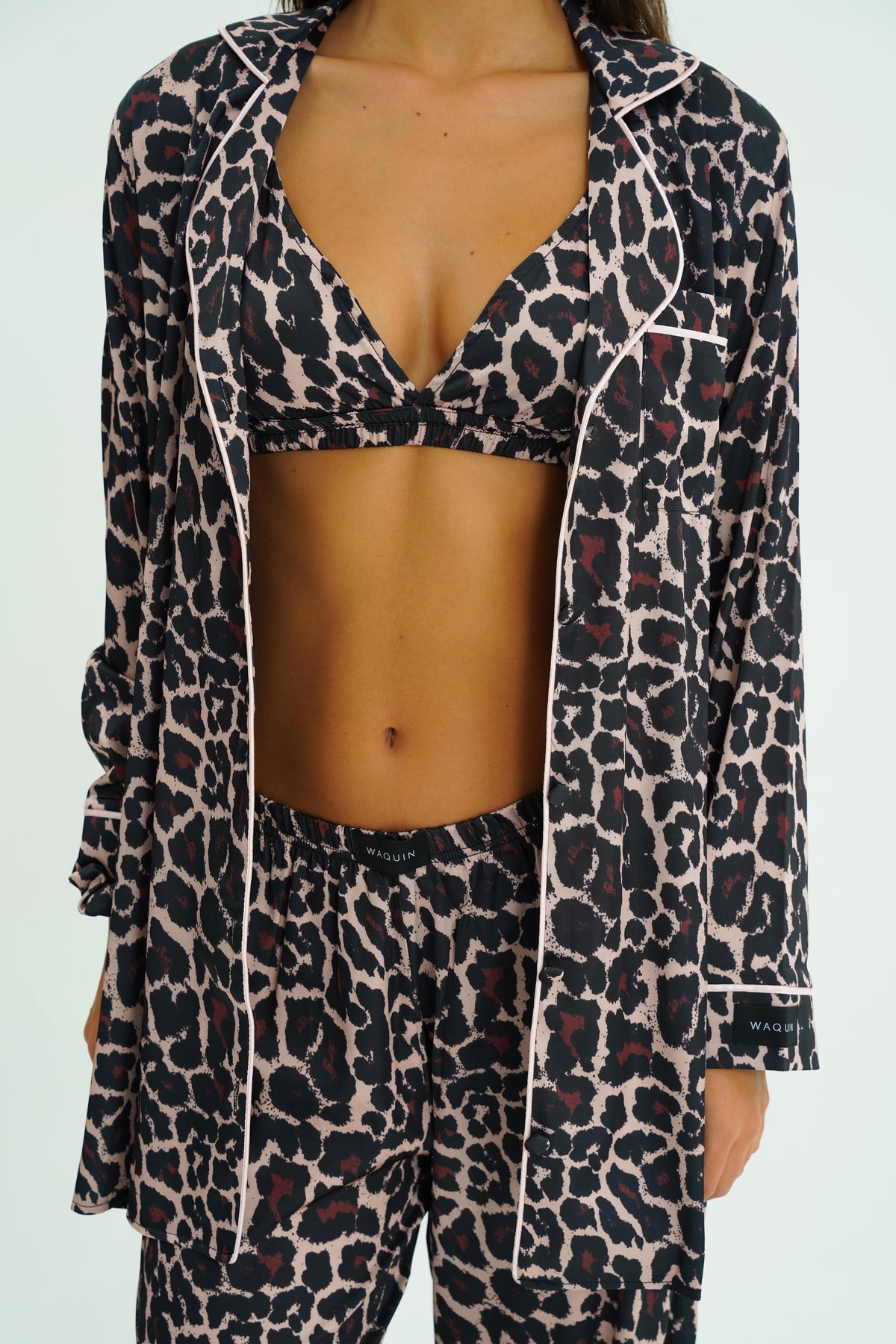 Savanna Trio – 4 Parça Saten Pijama Seti