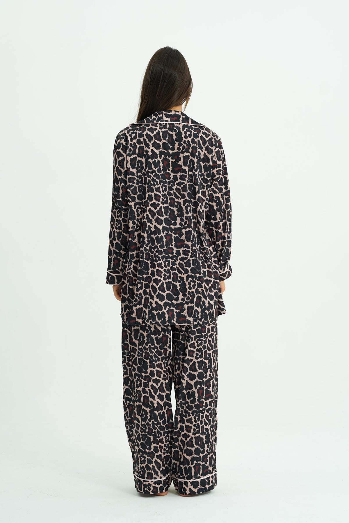 Savanna Trio – 4 Parça Saten Pijama Seti