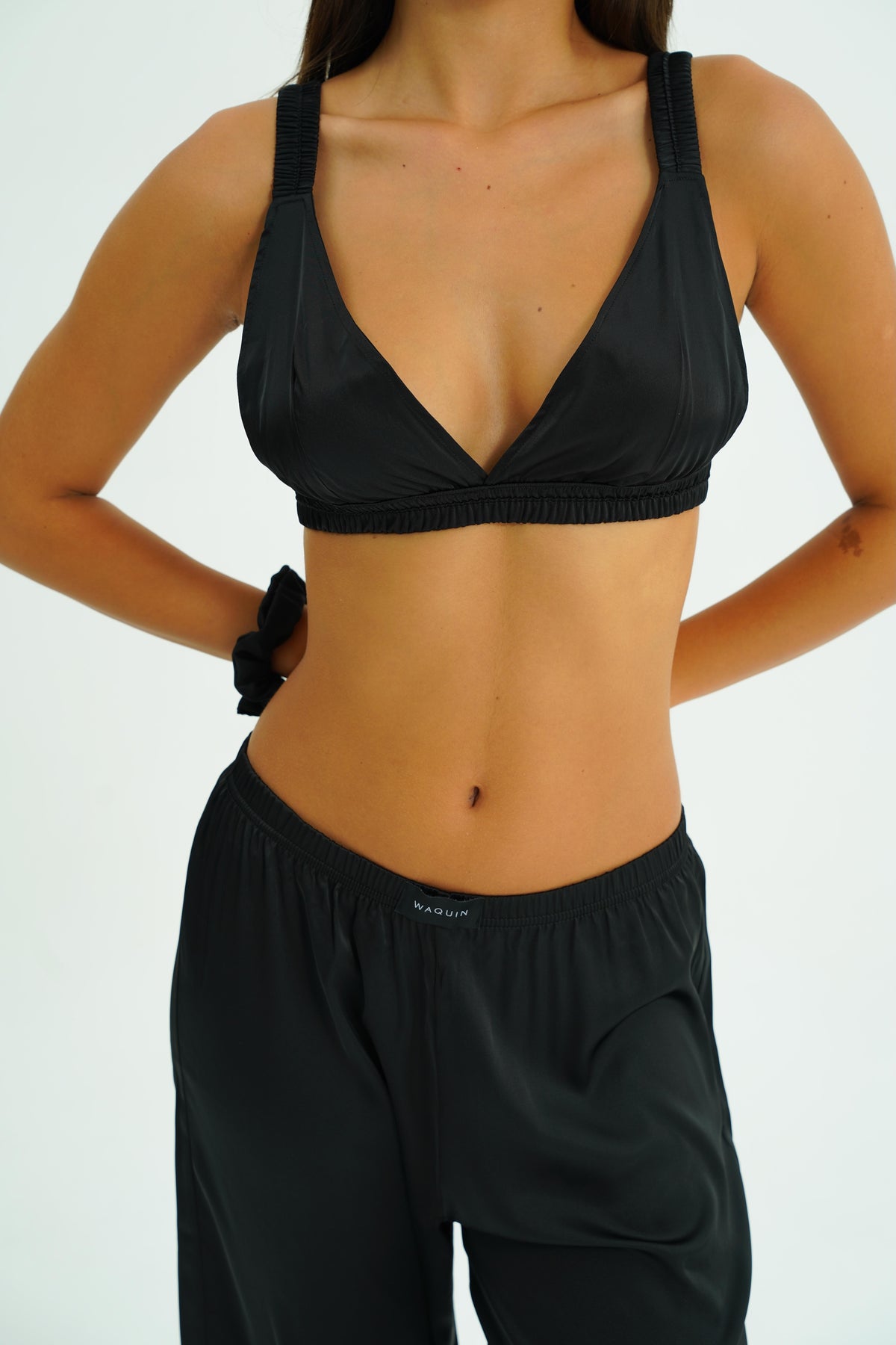 Noir Trio – 4 Parça Saten Pijama Seti