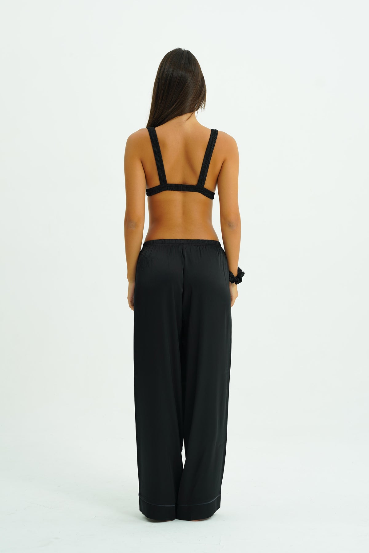 Noir Trio – 4 Parça Saten Pijama Seti