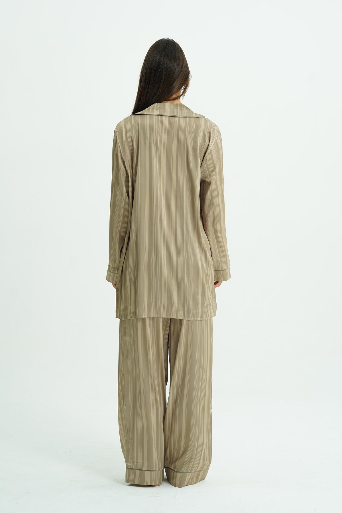 Veloura Sand – 4 Parça Saten Pijama Seti