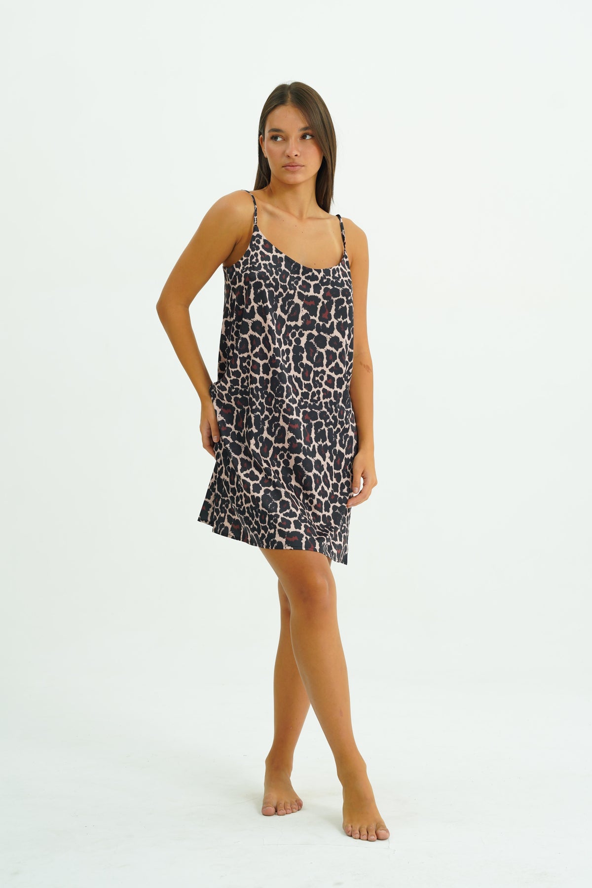 Leona Noir – Leopar Desenli Saten Gecelik